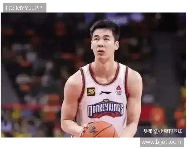 郭昊文：从青涩少年到篮球场上的璀璨明星之路探秘